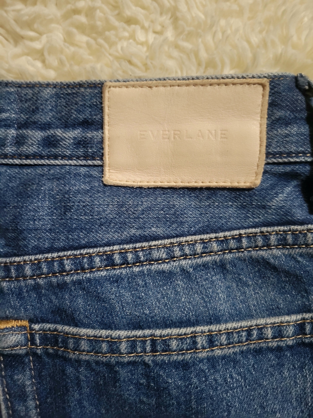 Everlane The Cheeky Jeans in Medium Blue Wash | 23 Crop | Inseam 25" Like New - Picture 5 of 15